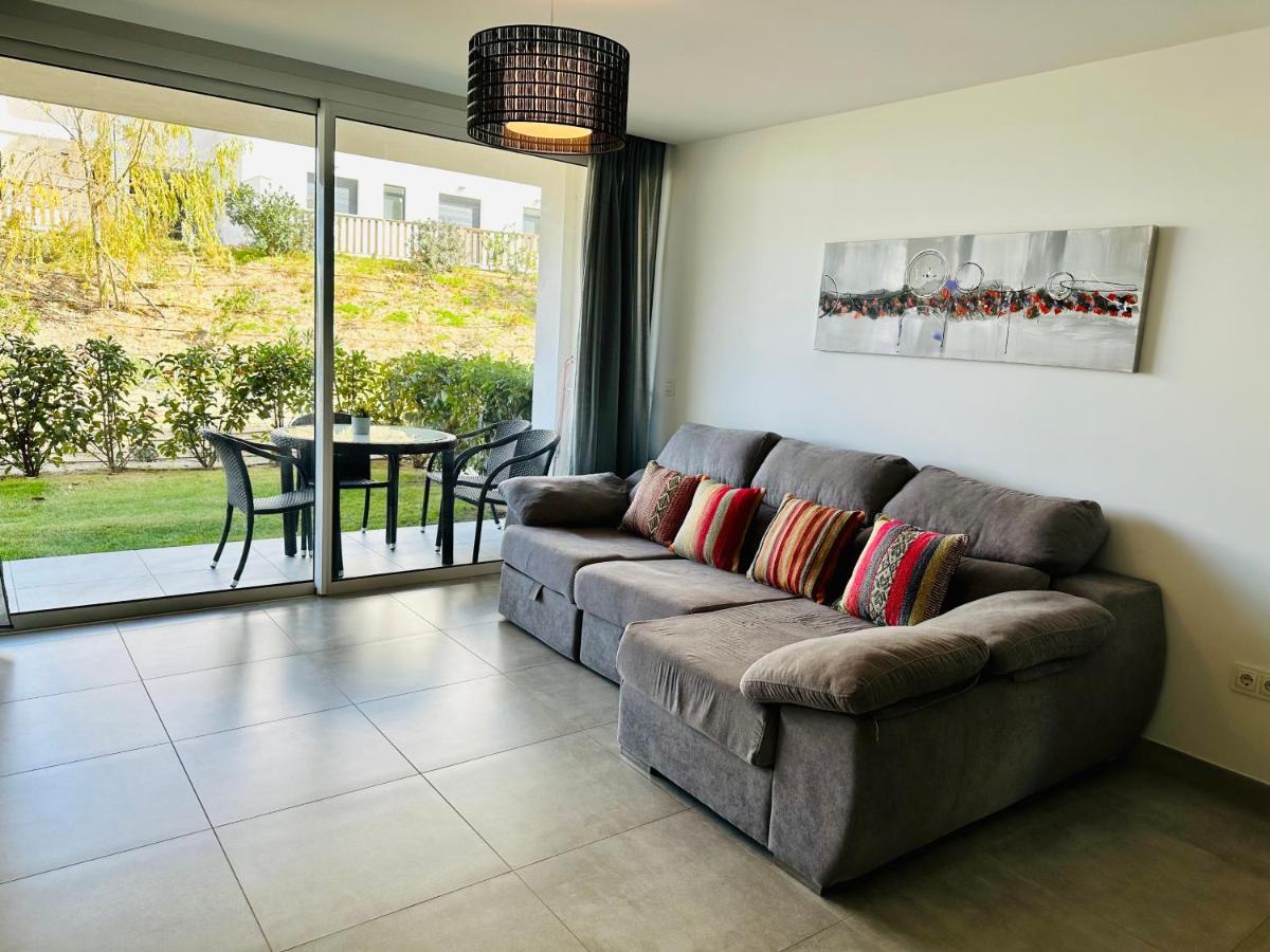 2-Bedroom-Apartment With A Terrace, Pool, Gym Málaga Exteriör bild